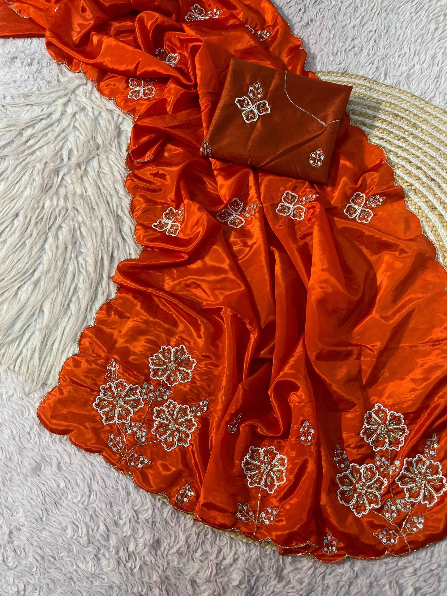 kesariroop khatli handcrafted silk saree - yooneck