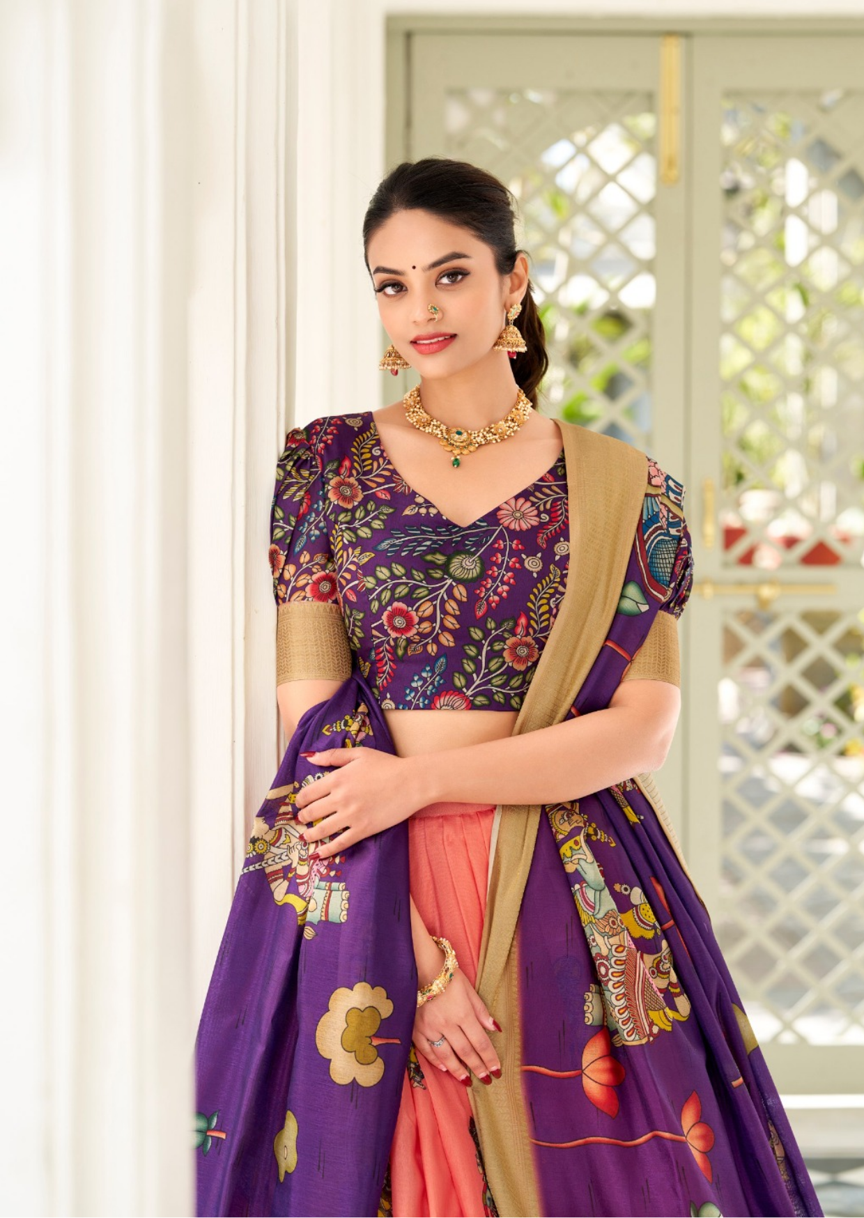 पिंक कलमकारी डोला सिल्क लहंगा सेट, ज़री बॉर्डर के साथ