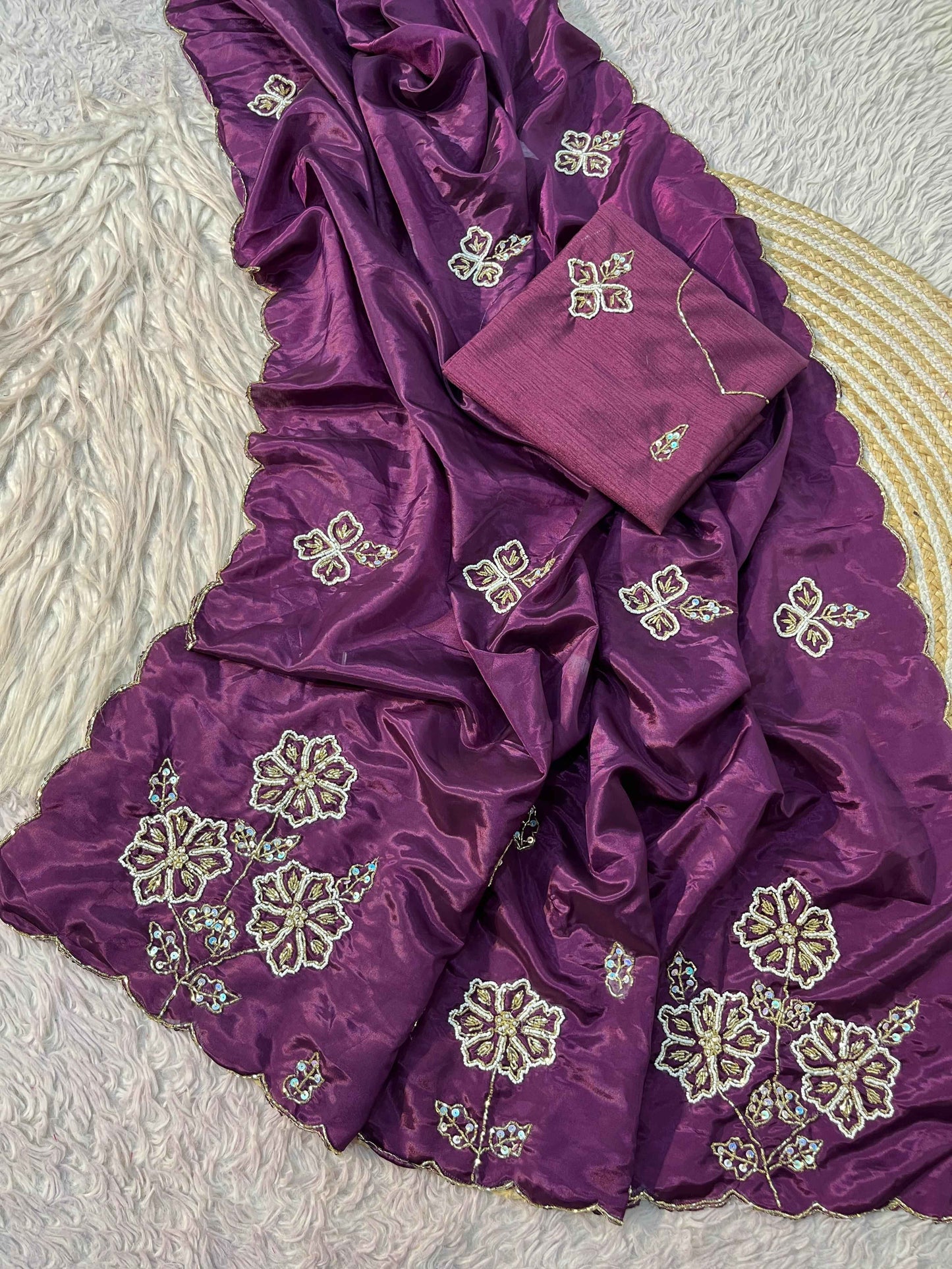 jamuniroop khatli handcrafted silk saree - yooneck