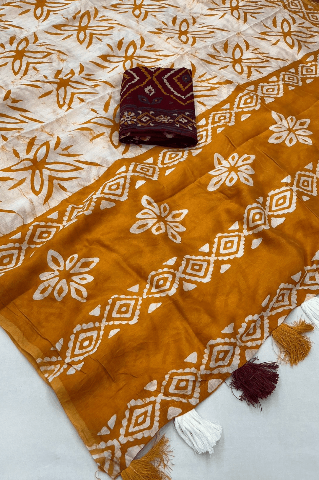 anandi hand batik chanderi cotton saree with ajrakh blouse - yooneck