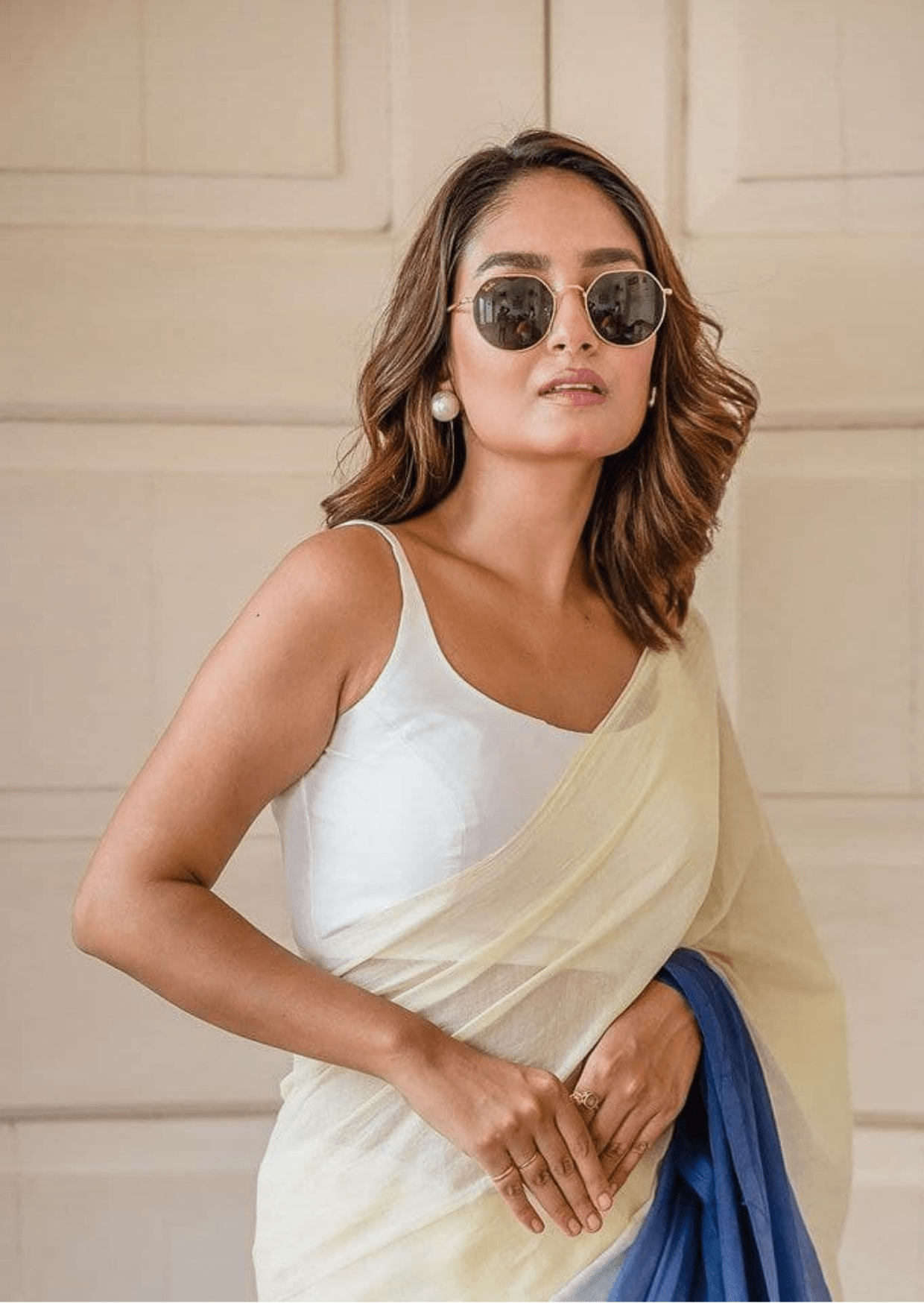 neerja azure linen ombre saree - yooneck