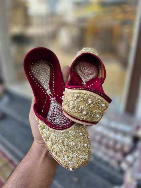 shehnaz pearl zari bridal jutti - yooneck