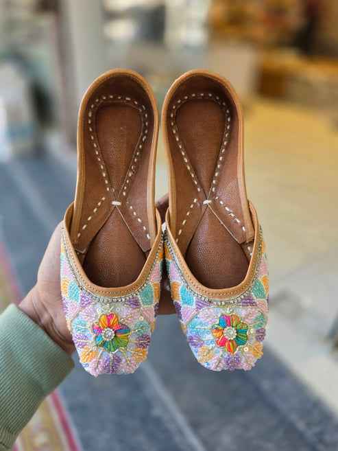 phoolrang pastel festive jutti - yooneck