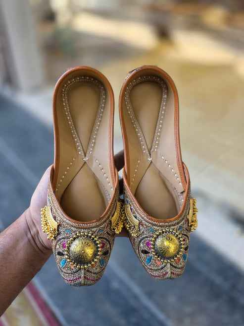 sheeshkundan royale bridal jutti - yooneck