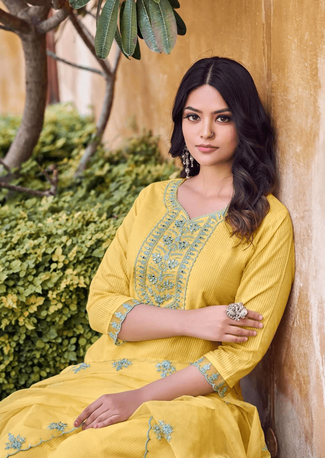sunshine dramaaa embroidered glow kurti set - yooneck