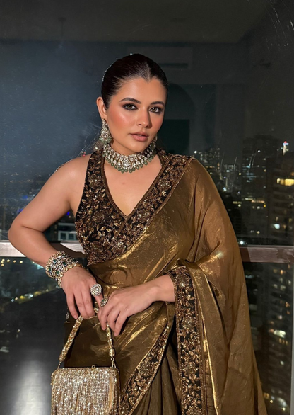 Noor-E-Zehra Space Silk Saree Set