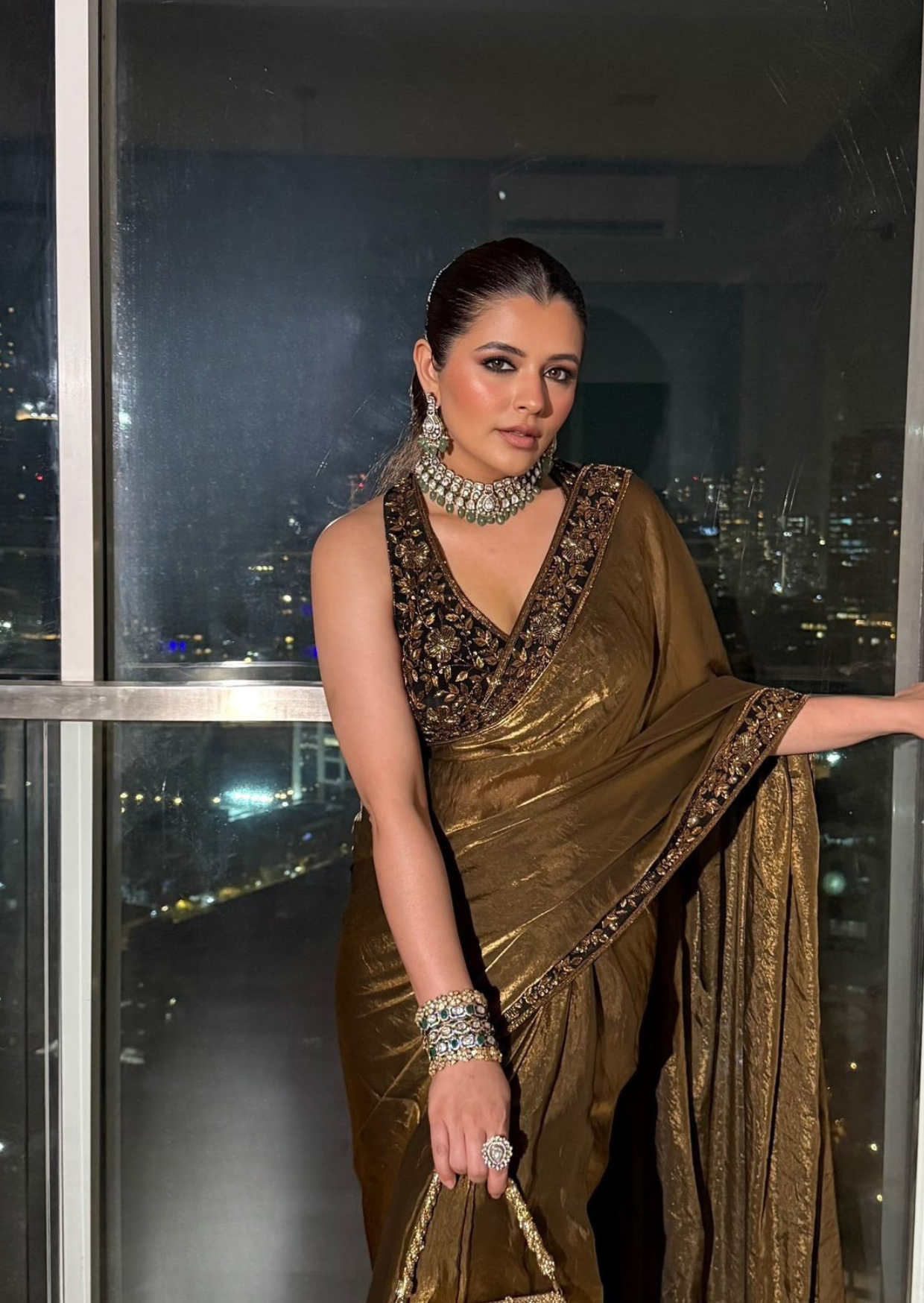 Noor-E-Zehra Space Silk Saree Set