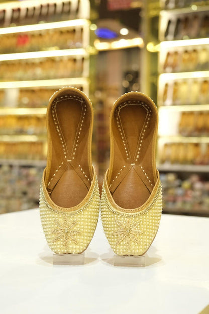 Pearlora Gold Luxe Bridal Jutti