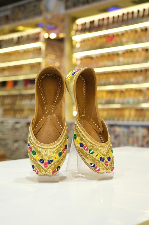 rangtara gold festive jutti