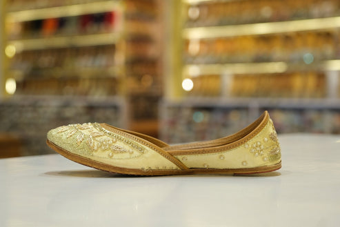 zohra lemon gold festive jutti