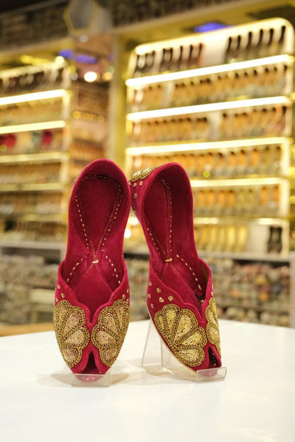 Rani Mehr Bridal Velvet Jutti