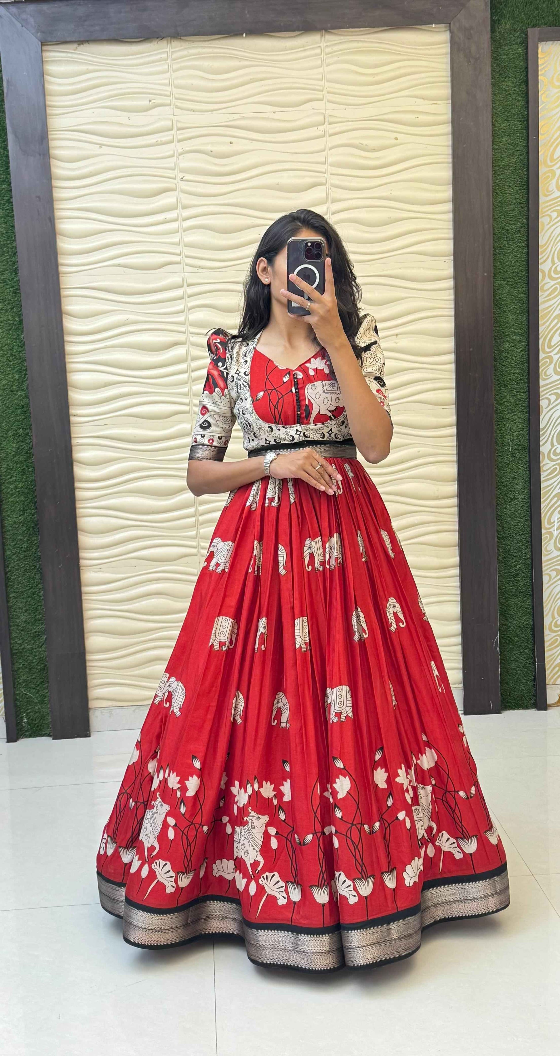 Aadhira Kalamkari Wedding Gown Set - Yooneck
