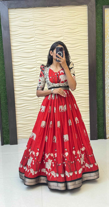 Aadhira Kalamkari Wedding Gown Set - Yooneck