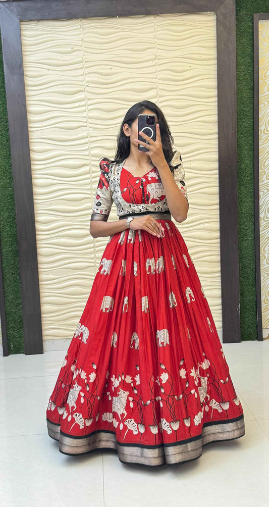 Aadhira Kalamkari Wedding Gown Set - Yooneck