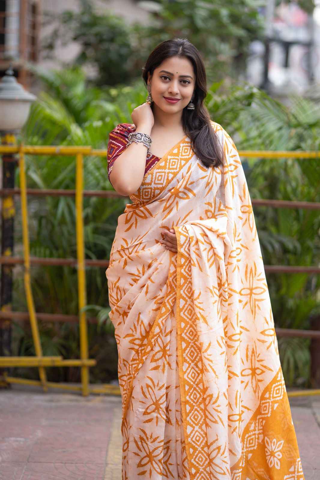 Anandi Hand Batik Chanderi Cotton Saree with Ajrakh Blouse - Yooneck