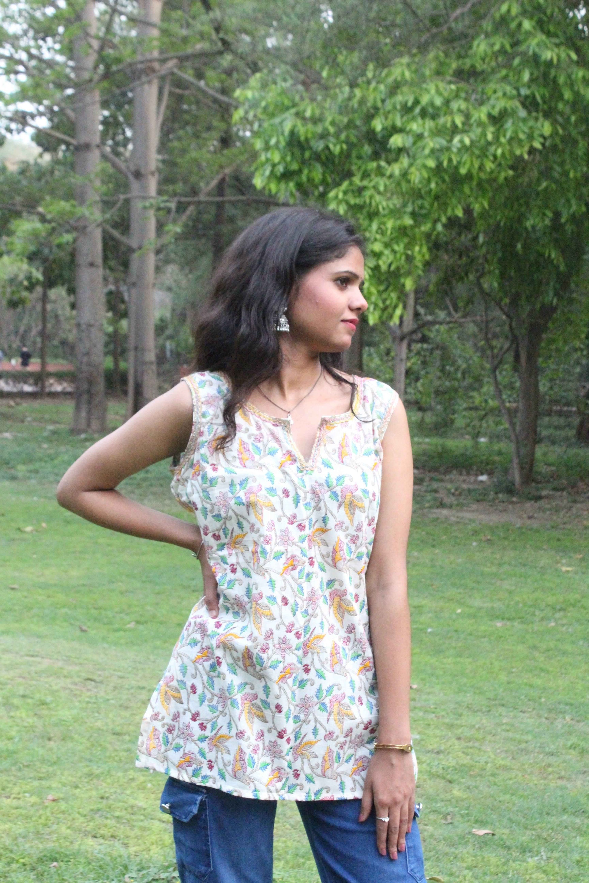 Birdsong Garden Sleeveless Kurti - Yooneck