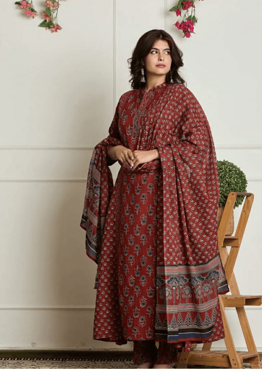 Dreamy Movie Set Flair Cotton Printed Suit Set - Yooneck