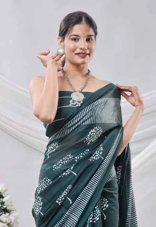Forest Grace Deep Green Handblock Cotton Saree - Yooneck