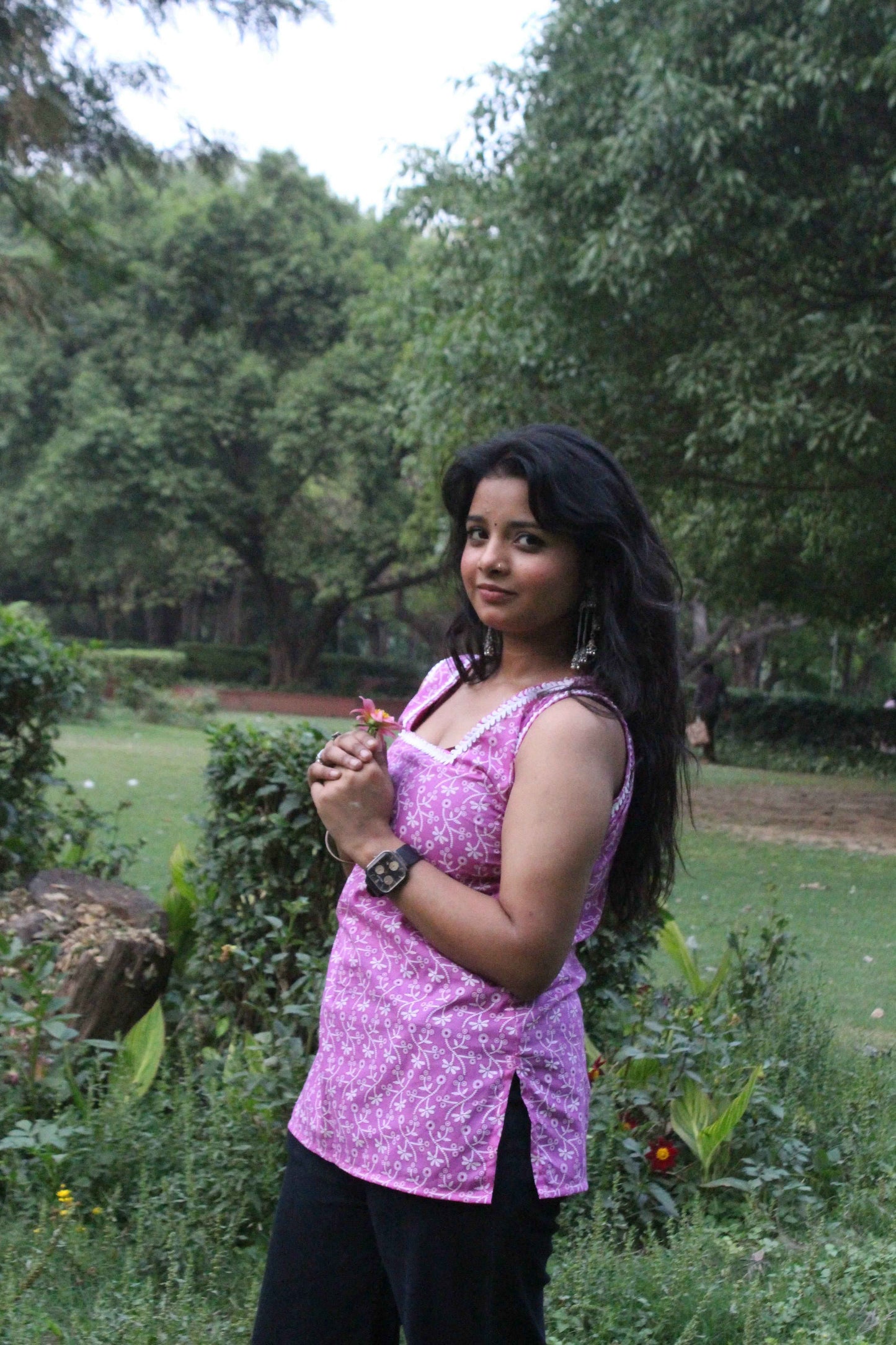lavender blossom sleeveless kurti - yooneck