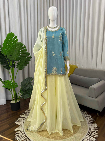 Noor-e-Aab Fendy Silk Mirror Set - Yooneck