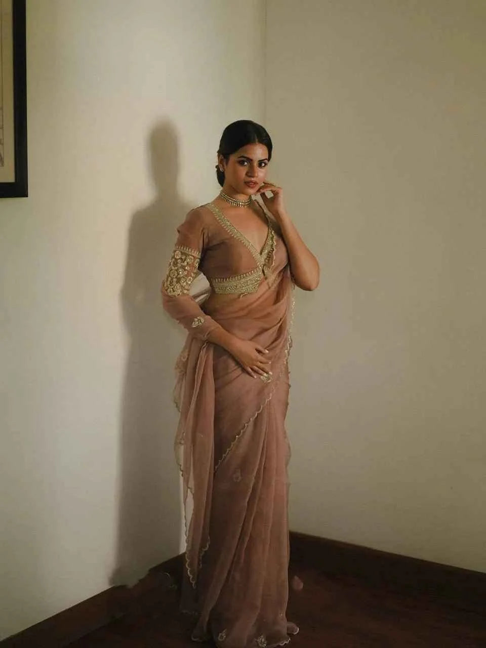 noor-e-zehra brown organza saree - yooneck