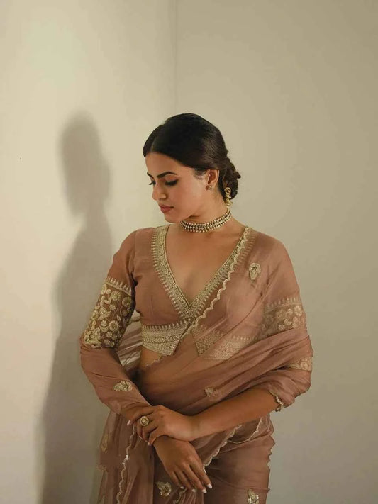 Noor-e-Zehra Brown Organza Saree - Yooneck