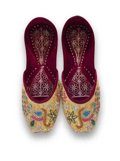 Phoolkari Royale Embellished Jutti - Yooneck