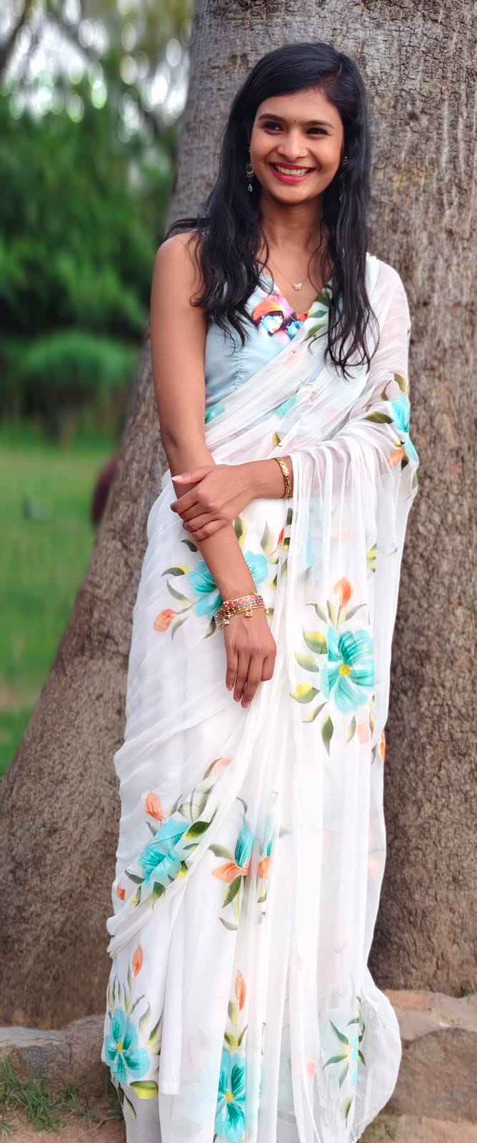pushpika handpainted chiffon saree - yooneck