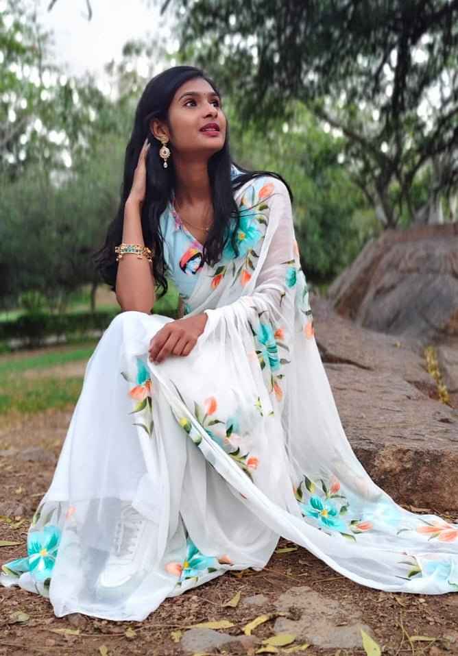pushpika handpainted chiffon saree - yooneck