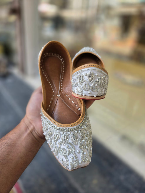 noor-e-ivory pearl embellished jutti