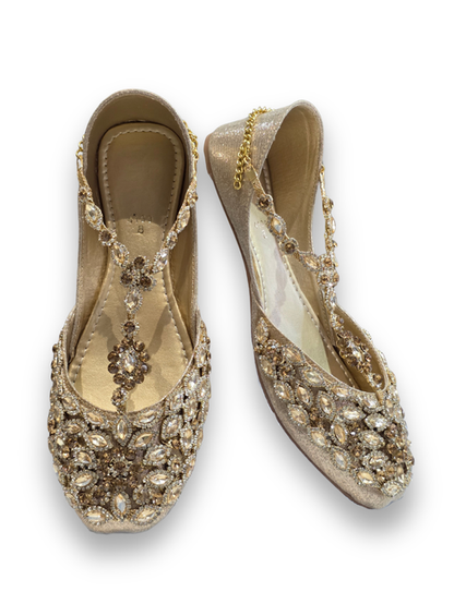 Royal Gold Embellished Ethnic Jutti