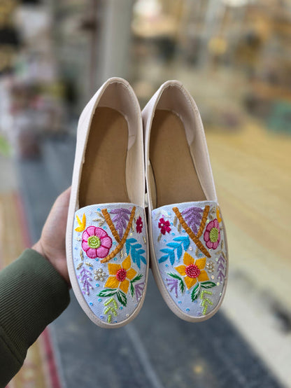 Phoolrang Sky Embroidered Sneakers