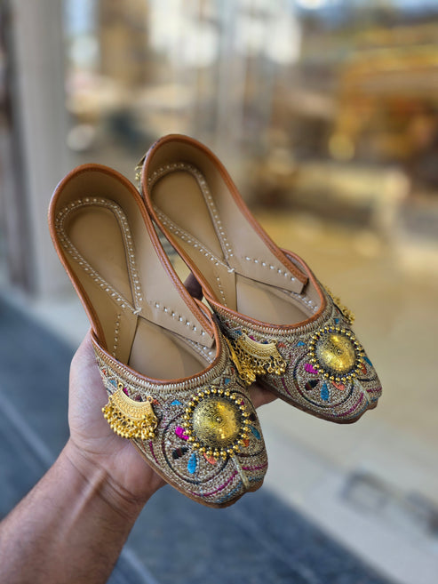 sheeshkundan royale bridal jutti