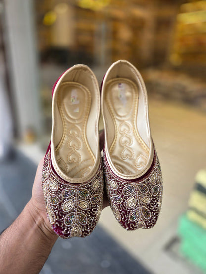 Mehrnaz Ruby Embellished Bridal Jutti