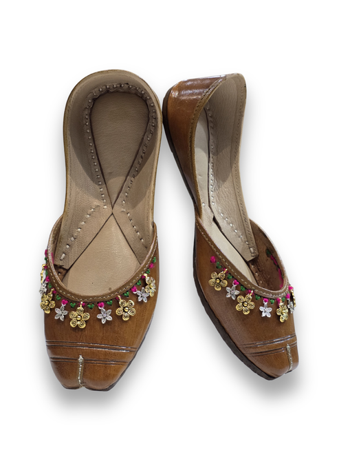 Gulpari Brown Leather Embellished Jutti