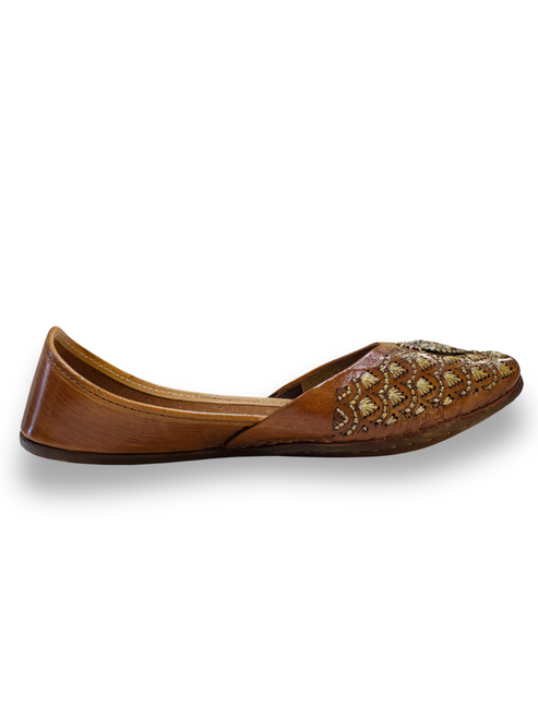 प्राचीन टैन मोटिफ अलंकृत रॉयल जूती