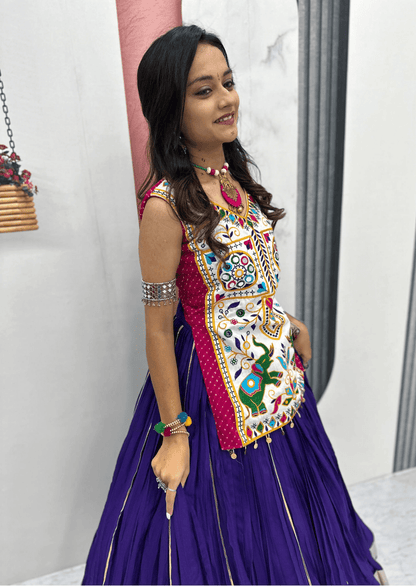 Royal Gamathi Mirror Work Choli & Cotton Lumpi Border Lehenga Set - Yooneck