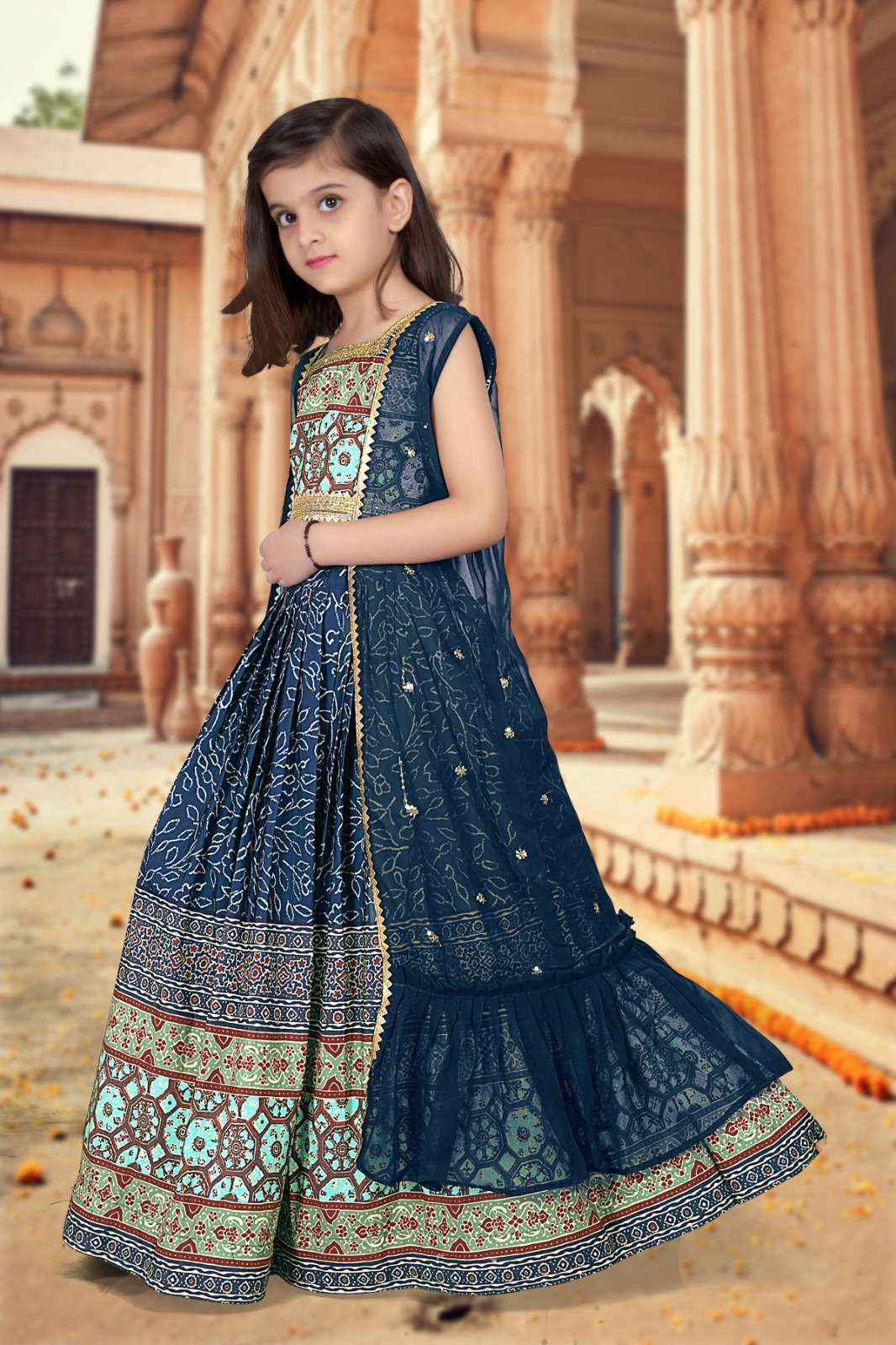 Royal Riwaaz Banarasi Beauty Lehenga Set - Yooneck