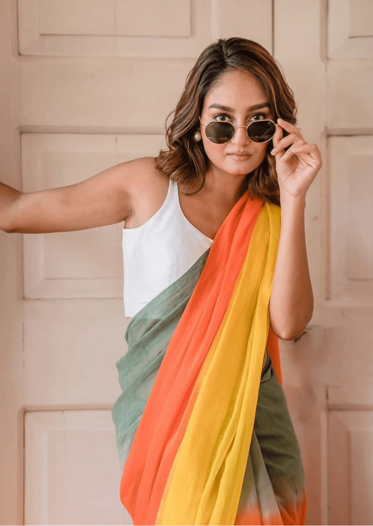 saanvi meadow glow linen saree - yooneck