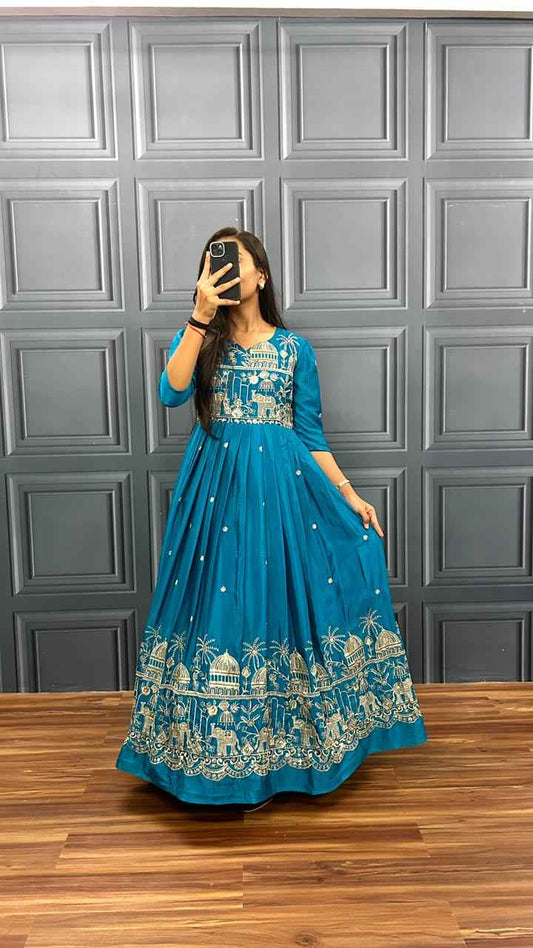 Saanvi Teal Heritage Gown - Yooneck
