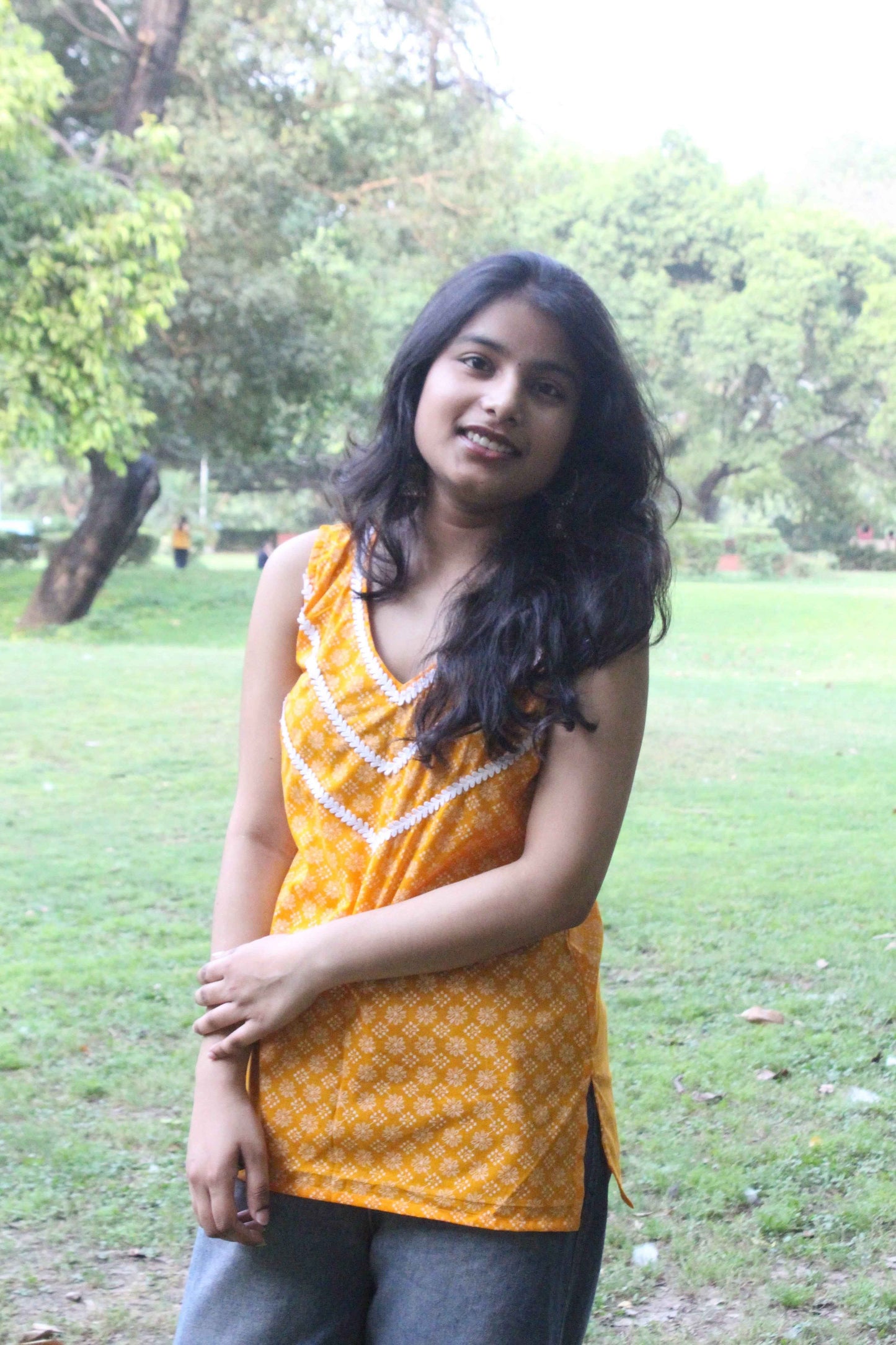 sunshine yellow sleeveless kurti - yooneck